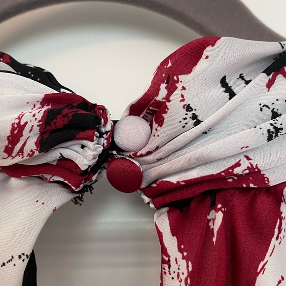 Dress Barn Modified Halter Sleeveless Floral Top - Picture 5 of 9